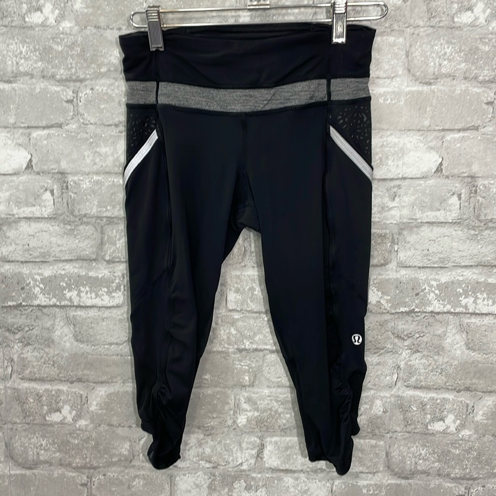Lululemon Run A Marathon Crop
Black
